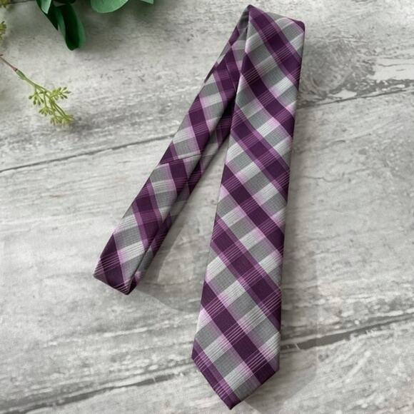 Van Heusen Tie Purple Grey Plaid New NWOT Necktie - Picture 1 of 4